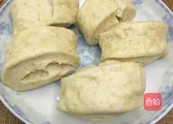 Milk-flavored oatmeal steamed buns recipe 7