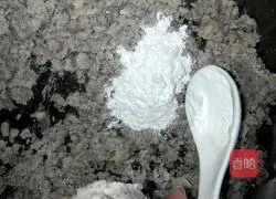 Illustration of how to make sweet potato pancakes 5