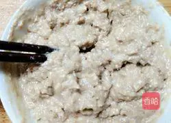 Illustration of how to make braised pork wontons with soy sauce 1