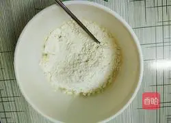 Illustration of how to make chive egg pancake 2