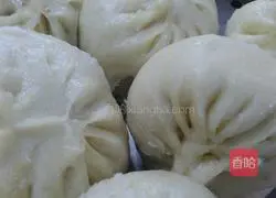 Illustration of how to make buns 3