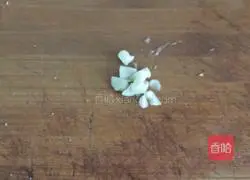 Illustration of how to make delicious and healthy egg fried rice 6