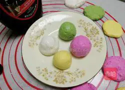 Illustration of how to make colorful glutinous rice balls 7