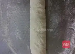 Illustration of how to make egg-filled pancakes 2