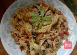 How to make tomato, ham and egg fried noodles Illustration 16