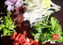 Illustration of how to make fried pork noodles 2