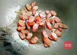 Illustration of braised rice with mushrooms and sausage 4