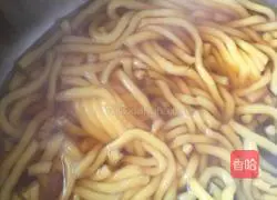 Illustration of how to make corn noodles 3