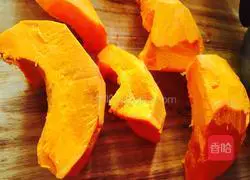 Illustration of how to make mutton and pumpkin buns 2