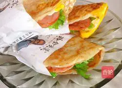 Illustration of how to make love hand cakes 8