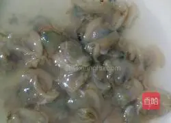 Illustration of how to make mosquito clam cake 2