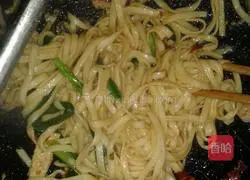 Illustration of how to make fried noodles 4