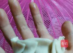 Illustration of how to make cabbage stuffed dumplings 3