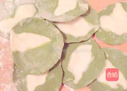 Illustration of how to make Jade Dumplings 8