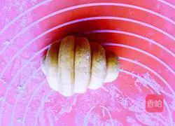 Illustration of how to make pumpkin conch steamed buns 19