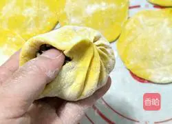 Pumpkin Buns Illustration of how to do it 10