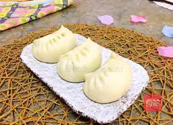 Illustration of how to make eggplant and meat buns 20