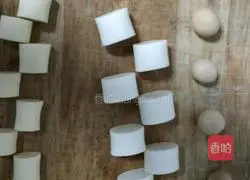 Illustration of how to make flowering steamed buns 2