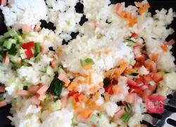 Colorful Beautiful Egg Fried Rice Recipe Illustration 6