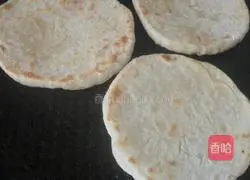 Illustration of how to make mutton oil cake 9