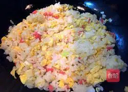Illustration of how to make ham and egg fried rice 5