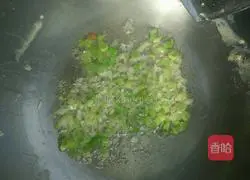 Illustration of how to make egg fried rice 4