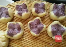 Illustration of how to make bean dregs blossom steamed buns 10