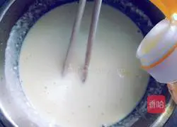 Illustration of how to make ham sausage and egg pancake 4