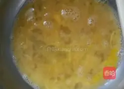 Illustration of how to make pan-fried steamed buns 1