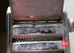 Illustration of how to make fried noodles with eggs 4