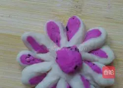 Illustration of how to make fancy steamed buns 2