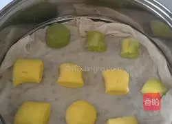 Illustration of how to make pumpkin matcha steamed buns 7