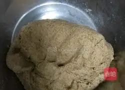 Illustration of how to make rye bran steamed buns 3