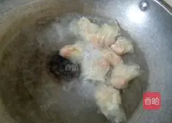 Illustration of how to make wonton noodles 10