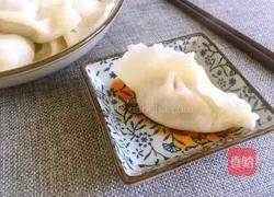 Illustration of Beef, Fungus and Carrot Dumplings 22