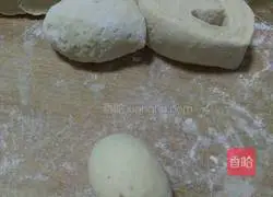 Illustration of how to make hedgehog multi-grain steamed buns 3