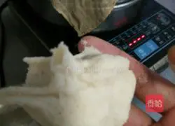 Illustration of how to make cornmeal steamed buns 7