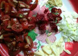 Illustration of how to make strips (mixed noodles) 4