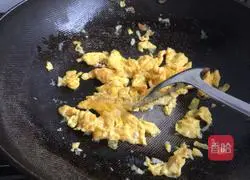 Egg Fried Rice Recipe Illustration 12