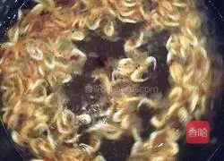 Illustration of making dumplings 2