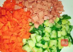 Illustration of how to make colorful egg fried rice 2