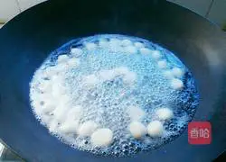 Illustration of how to make glutinous rice dumplings 5