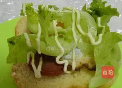 Illustration of how to make ham sandwich 9