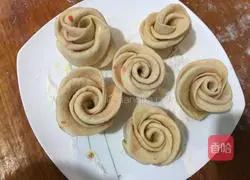Illustration of how to make linseed oil flower rolls 8