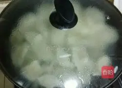 Illustration of how to make beef and pickled cabbage dumplings 13