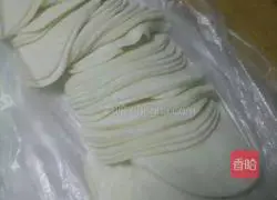 Illustration of how to make sea cucumber dumplings 6