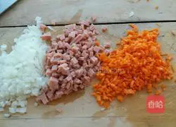 Illustration of how to make salad egg pancake 2