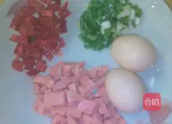 Illustration of how to make egg fried rice 2