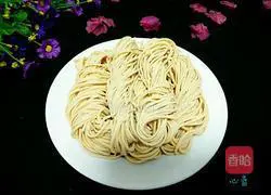 Illustration of how to make celery noodles 9