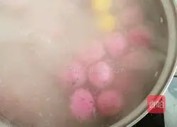 Illustration of making happy glutinous rice balls 7